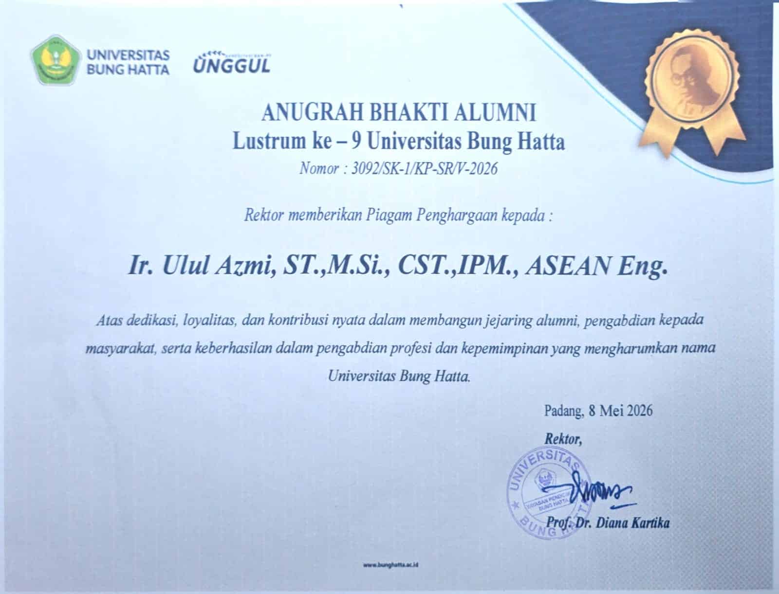 Ir. Ulul Azmi Jadi Alumni Termuda Penerima Anugerah Bhakti Alumni Lustrum IX Universitas Bung Hatta 2 IMG 20260508 WA0030 1