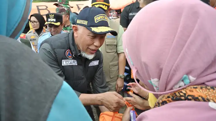 Menko PMK Tinjau Dampak Galodo Solok, Pemerintah Perkuat Penanganan dan Mitigasi 10 menko pmk tinjau dampak galodo solok pemerintah 10
