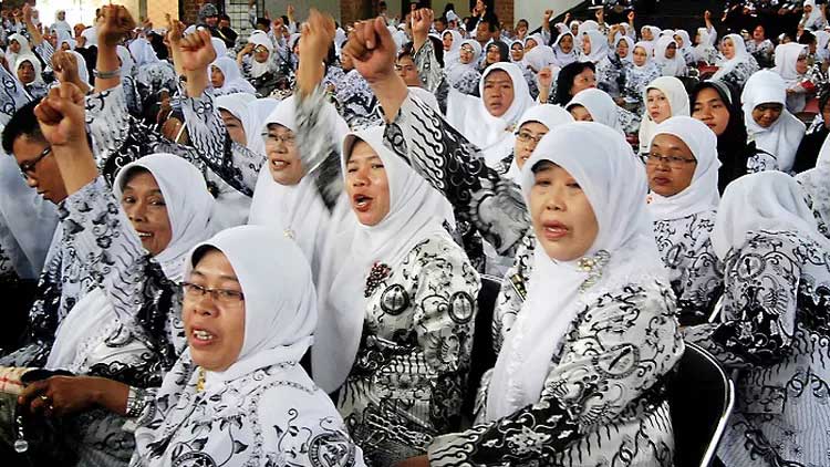 Visual terkait dengan Kampus Penyedia PPG di Sumbar,PPG Gratis di Sumbar,program ppg,program pendidikan profesi guru dalam artikel ini.