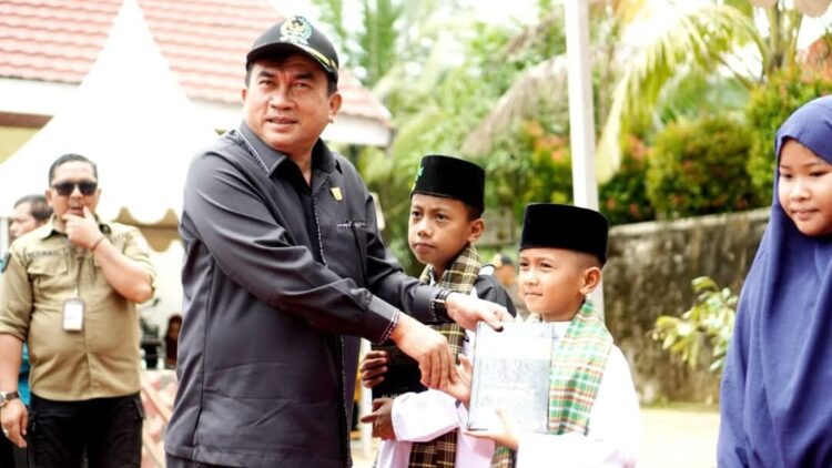 Gambar yang memperlihatkan suasana di sekitar isu DPRD.