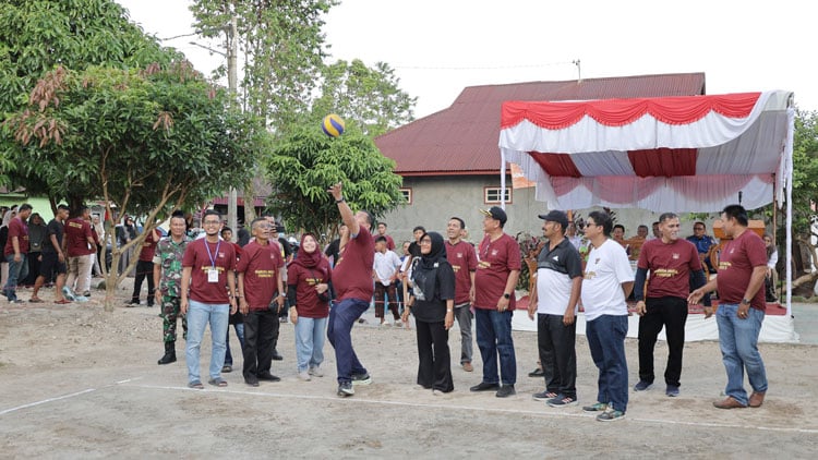 Ilustrasi berita yang menggambarkan reaksi publik terhadap Turnamen voli di Kelurahan Pondok II,Open Tournament Bola Voli,Open Turnamen Voli Garuda Muda Pondok II.