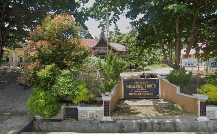 Foto yang menangkap momen emosional dalam berita tentang Profil Desa Sikapak Timur,Jumlah Penduduk Desa Sikapak Timur,Dusun di Desa Sikapak Timur.