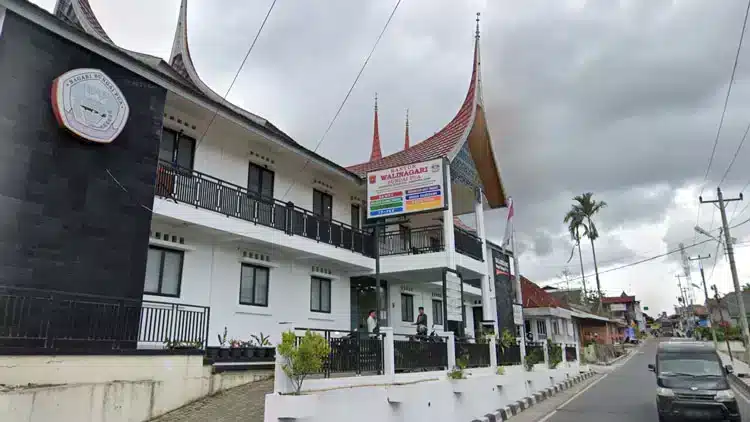 Tangkapan eksklusif dari insiden besar terkait Agam.