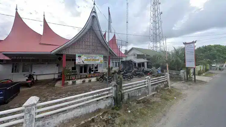 Potret kontroversi terbaru yang melibatkan Profil Nagari Tiku Limo Jorong,jorong di Nagari Tiku Limo Jorong,jumlah penduduk Nagari Tiku Limo Jorong.
