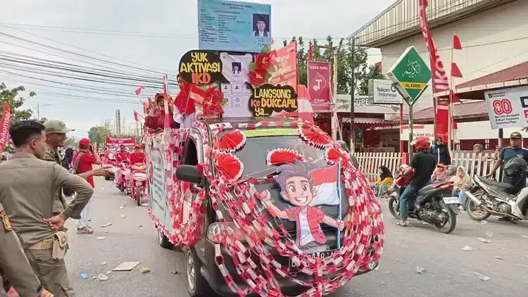 Gambar ilustratif yang menggambarkan inti berita tentang Pawai Alegoris Kota Solok 2025.
