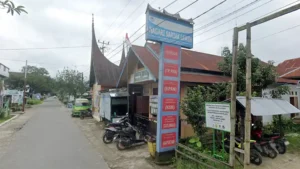 Visual yang memberikan gambaran utuh tentang Profil Nagari Sariak Laweh.