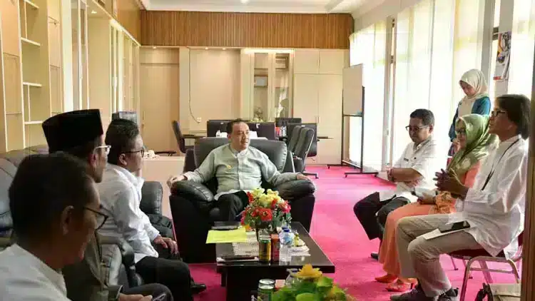 Visualisasi yang menampilkan perubahan drastis terkait Minangkabau Travel Mart ke-6.
