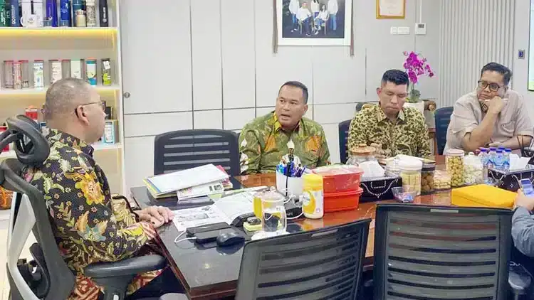 Bagaimana Yota Balad Audiensi dengan Sekjen Kemensos menjadi pusat perhatian dalam pemberitaan hari ini?
