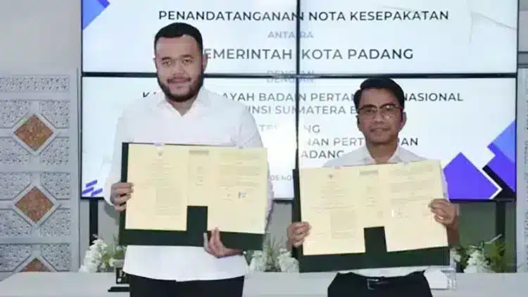 Berita terkini seputar Optimalisasi pelayanan pertanahan,One Map Policy dan relevansinya saat ini.