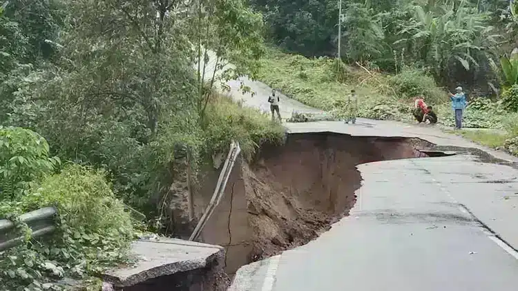 Visualisasi yang menunjukkan dampak langsung dari peristiwa Status Tanggap Darurat,banjir di Padang Pariaman.
