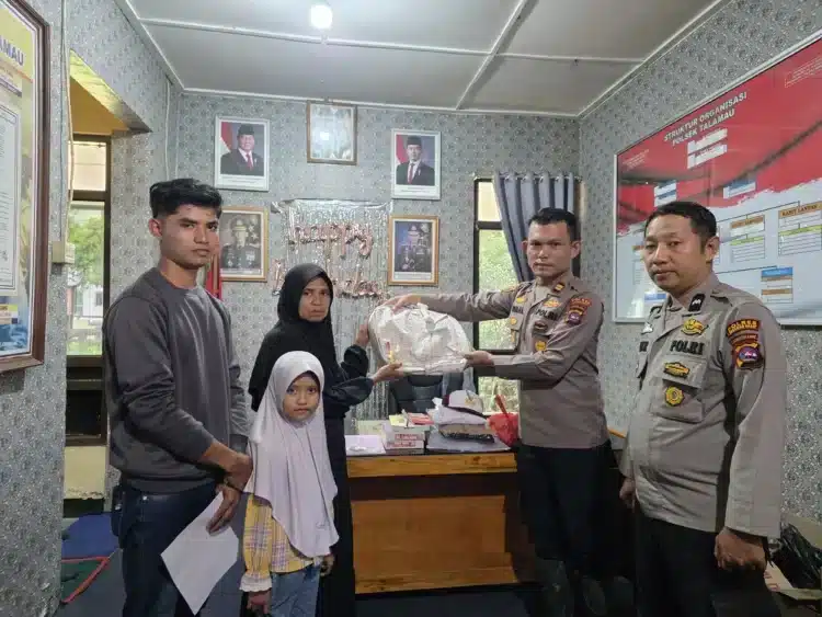 Tangkapan momen penting yang berkaitan erat dengan Polres Pasbar, Polsek Talamau.
