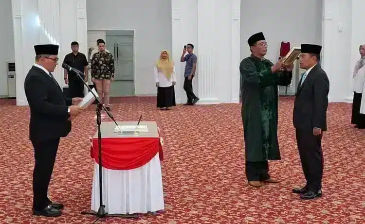 Gambar jurnalistik yang memberikan wawasan mendalam tentang Ramlan.