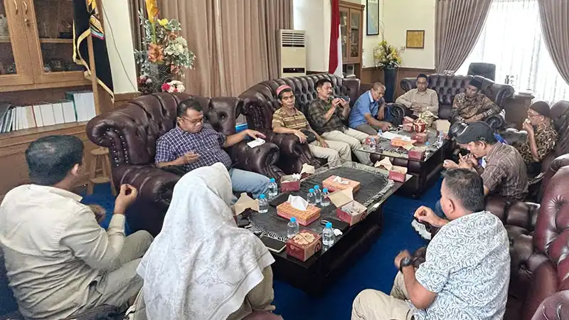 Gambar yang memperlihatkan kondisi lapangan Muhajir.