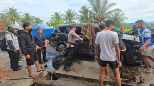 Gambar yang memberikan gambaran menyeluruh tentang Kecelakaan di Sicincin.