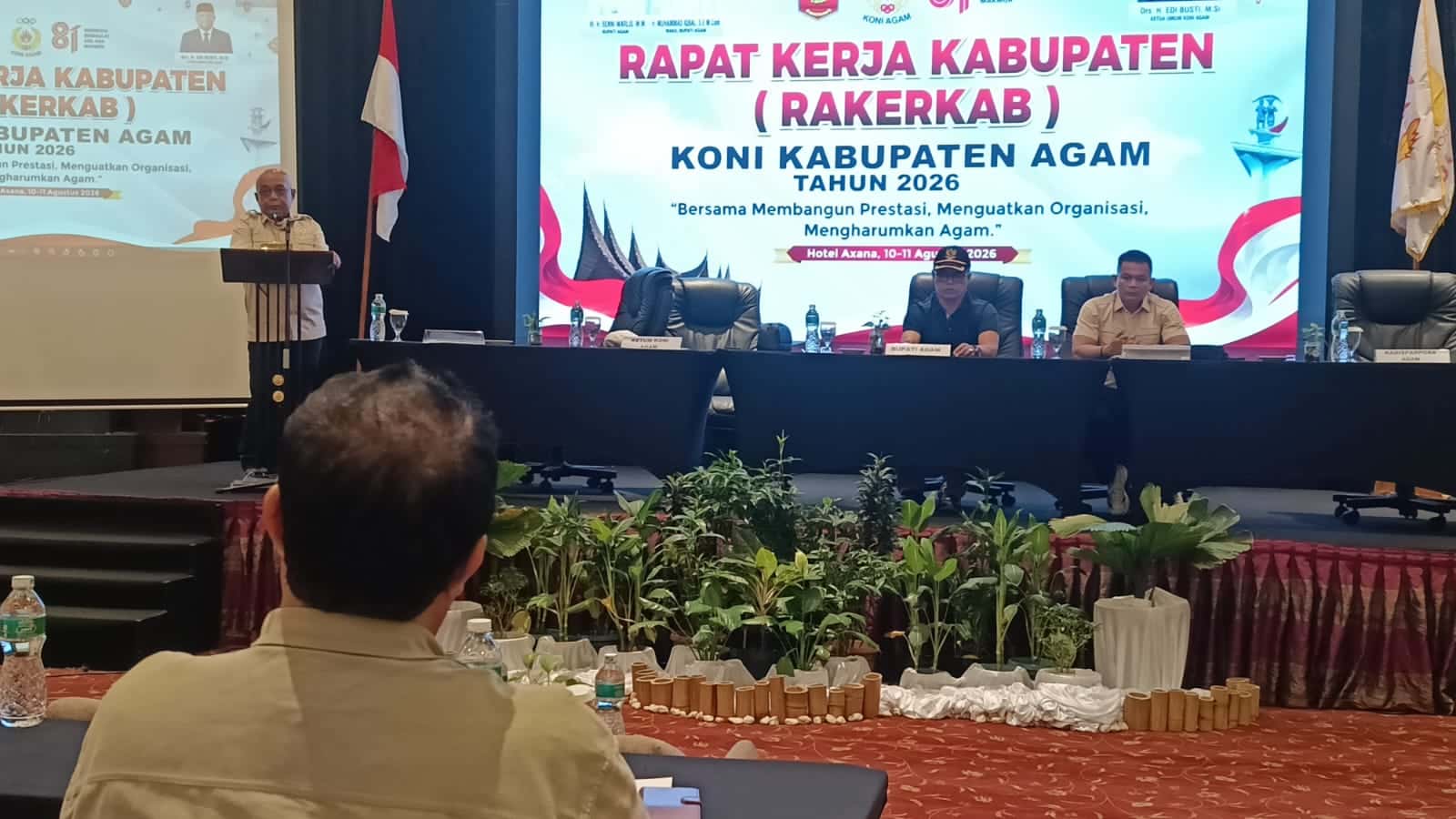 Gambar yang memperlihatkan kondisi lapangan Porprov.