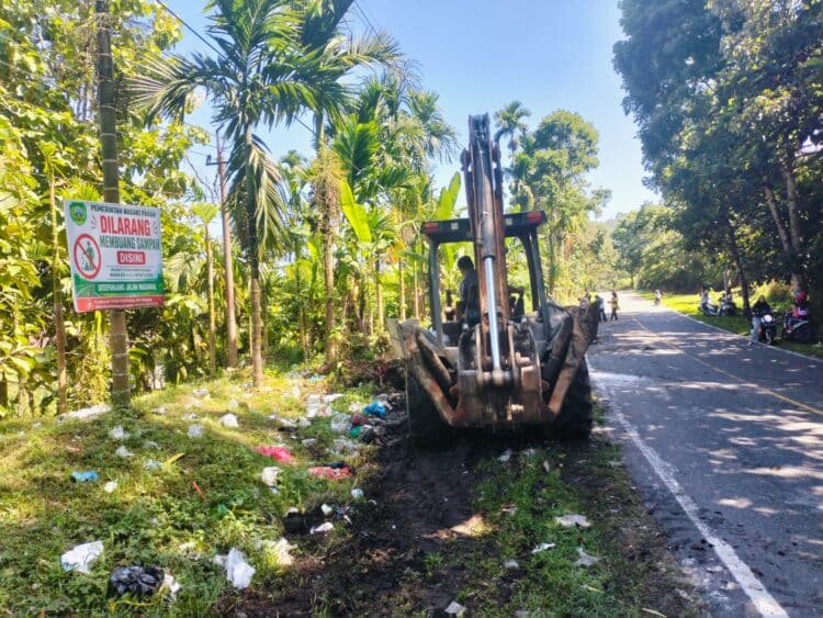 Potret visual dari isu yang melibatkan Tumpukan sampah.