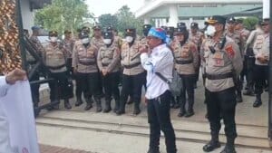 Pangkorcab Brigade KSPSI Pasbar Muhammad Fauzi Yusro Unjuk Suara di Aksi DPRD Sumbar