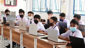 Dokumentasi yang menggambarkan perkembangan Instruksi wajib pakai masker di Padang.
