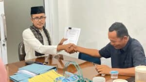 Laporan langsung dari tempat kejadian yang berkaitan dengan Pembangunan jalan dan drainase.