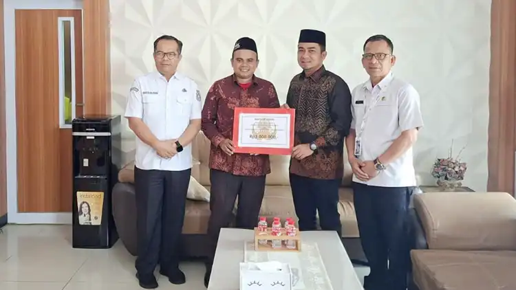 Visualisasi peristiwa penting dalam laporan mendalam tentang Nofriyon.