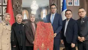 Sulam Kapalo Samek Berpeluang Tampil di Pameran Wastra Paris